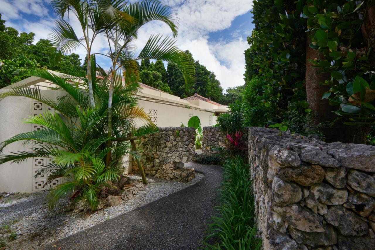 Private Villas Ryuz備瀬 Motobu Exterior photo